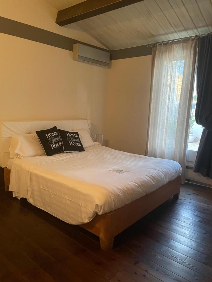 Suite Home Al Centro Di ساساري المظهر الخارجي الصورة