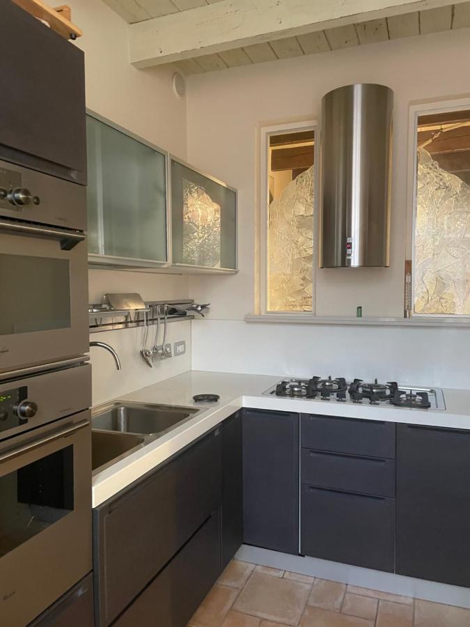 Suite Home Al Centro Di ساساري المظهر الخارجي الصورة